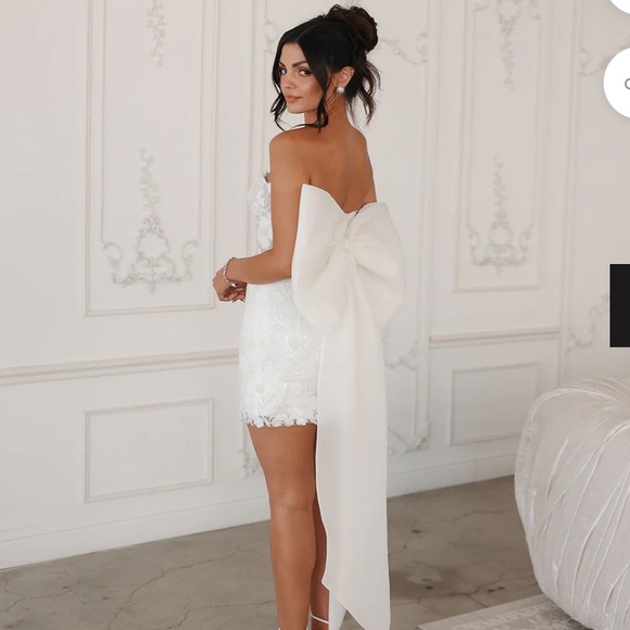 UNTAMED PETALS BY AMANDA JUDGE Dresses & Skirts - NWT Untamed Petals ROSALIE BOW MINI DRESS with removable bow